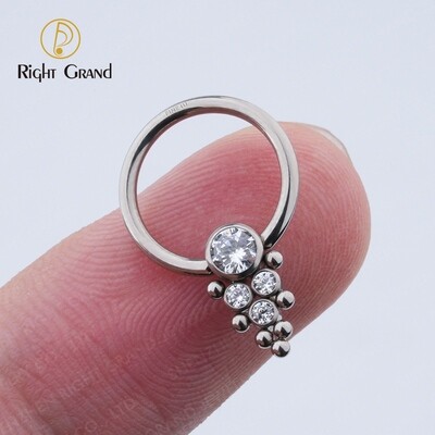 Right Grand Implant Grade ASTM F136 Titanium Bezel Set Clear Zircon With Bead Clusters Captive Bead Ring