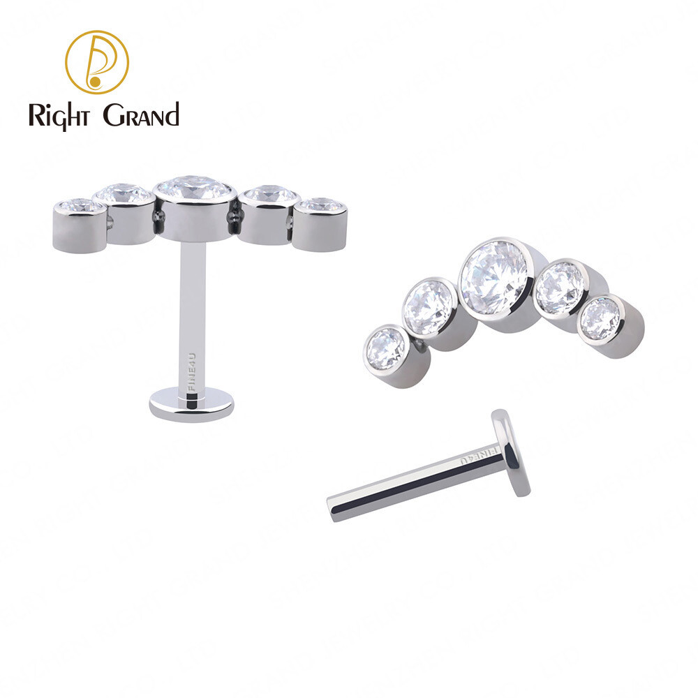 Right Grand ASTM F136 Titanium  Internal Thread Bezel Set  5 Cubic Zircon Curved Cluster Labret