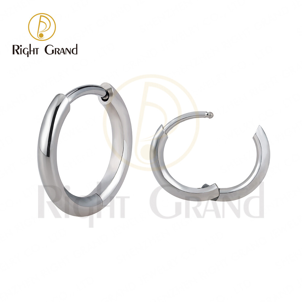 Right Grand One Pair Implant Grade ASTM F136 Titanium Mirror Polish Huggie Hoop Earrings For Unisex Hypoallergenic Earrings Minimalist Jewelry