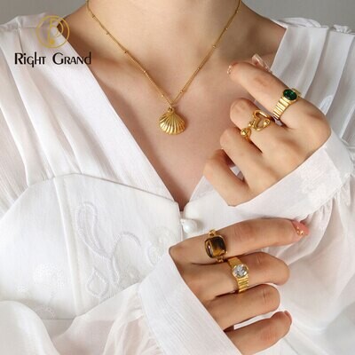 Right Grand Trendy Boho Fashion Women Simple Jewelry Stainless Steel Gold Plated Ocean Jewelry Cowry Shell Necklace