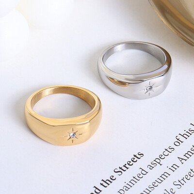 Right Grand Trendy Stainless Steel Fashion Jewelry Cubic Zirconia Engraved Star 18K Gold Plated Ladies Ring For Women