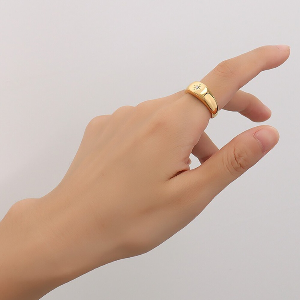 Right Grand Trendy Stainless Steel Fashion Jewelry Cubic Zirconia Engraved Star 18K Gold Plated Ladies Ring For Women, color: 18K Gold, size: #6