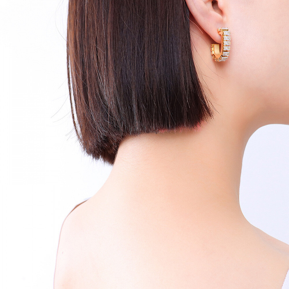 Right Grand New Arrival Trendy Gold Plated U Shape Zircon Earring Fashion Stainless Steel Chic Gold Earrings Women, color: 18K Gold, size: Earring