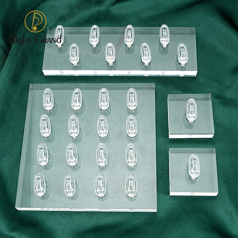Right Grand Clear Polished Acrylic Square Rectangle Nose Ring Clicker Hoop Earring Piercing Jewelry Display Holder Stands