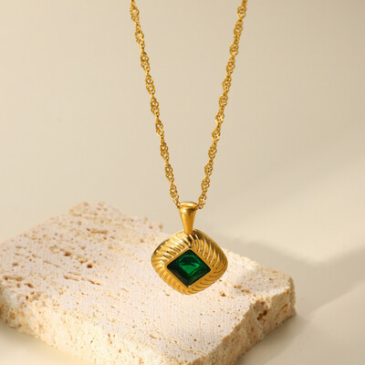 Right Grand Simple Woman Stainless Steel Square Threaded 14K Gold Plated Colorful Diamonds Cz Zircon Pendant Necklace
