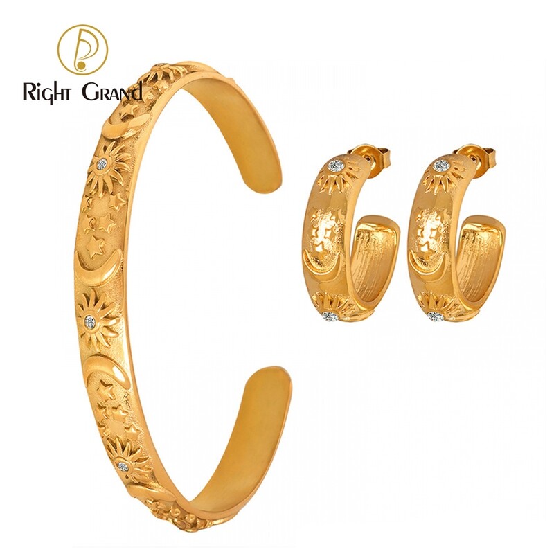 Right Grand Luxury Non Tarnish Jewelry Dubai Gold Stainless Steel Embossed Star Moon Zirconia Earrings Bracelet Sets Women