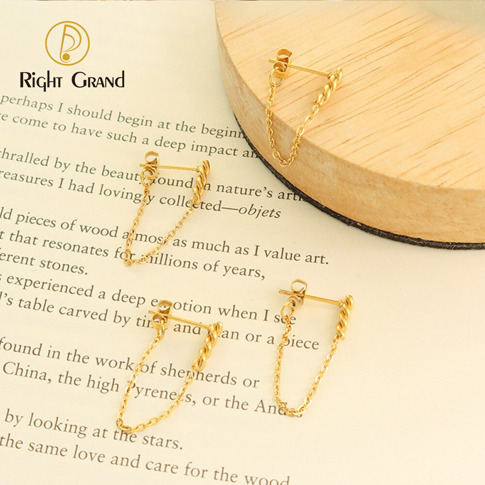 Right Grand Waterproof Hypoallergenic Simple Fashion Twisted Rope 18K Gold Plated Long Stainless Steel Chain Stud Earrings