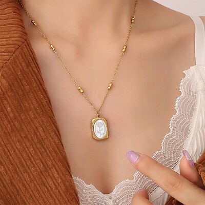Right Grand 2023 Trendy Gold Plated Stainless Steel Square Magic Mirror Birthflower Pendant Birth Month Flower Necklace
