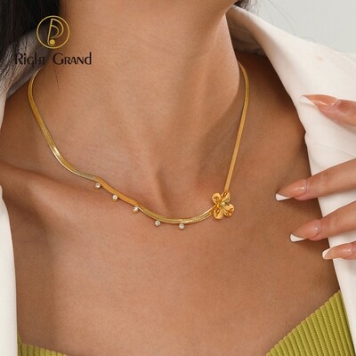 Right Grand High Quality Tarnish Free 18K Pvd Gold Plated Stainless Steel Snake Chain Flower Cubic Zirconia Necklace
