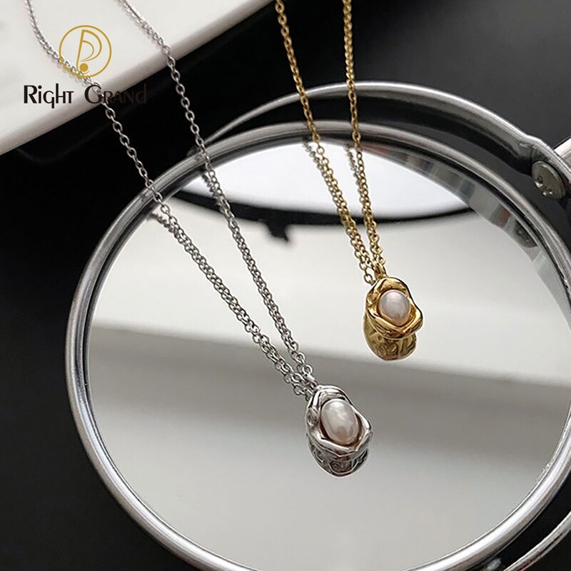 Right Grand 2023 Dainty High Quality Women Stainless Steel Jewelry Single Natural Freshwater Pearl Pendant Necklace