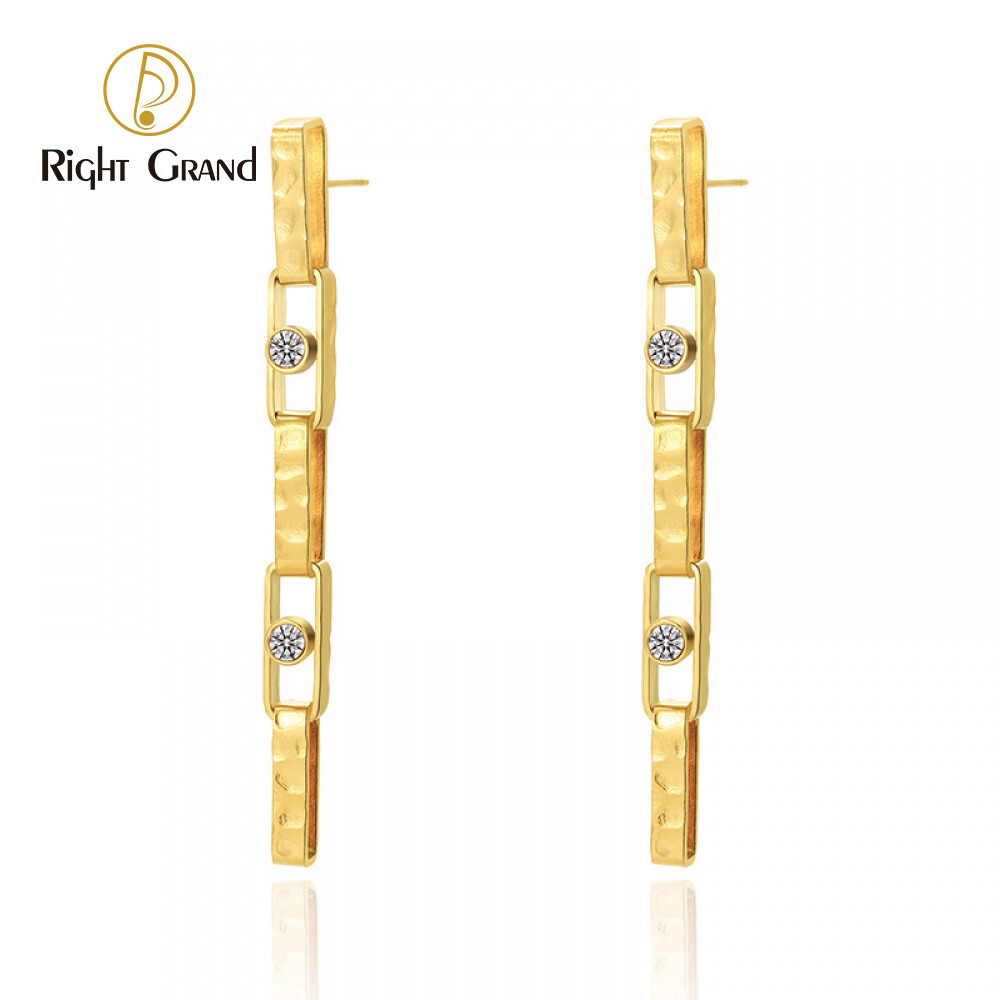 Right Grand Vintage Fashionable Exaggerated Statement Diamond Stainless Steel Gold Plated Chain Buckle Long Drop Earrings