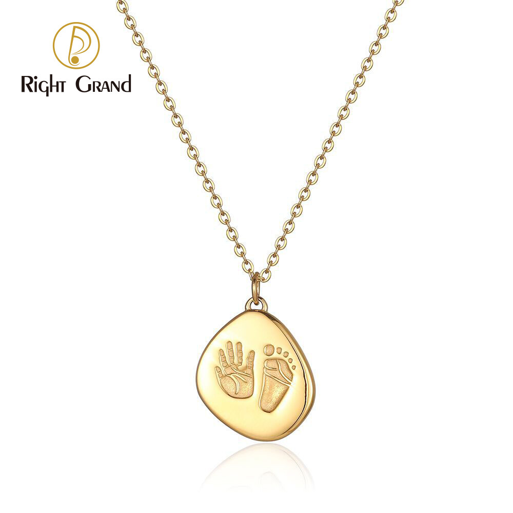 Right Grand Custom Jewelry Manufacturers Mama Gift Gold Plated Diy Pendant Stainless Steel Mom Baby Feet Necklace