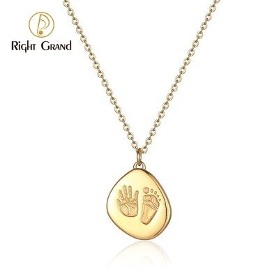 Right Grand Custom Jewelry Manufacturers Mama Gift Gold Plated Diy Pendant Stainless Steel Mom Baby Feet Necklace