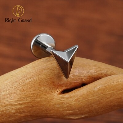 Right Grand ASTM F136 Titanium 16G Internal Thread Triangular Cone Tragus Cartilage Conch Helix Lip Nose Flat Back Geometric Triangle Piercing