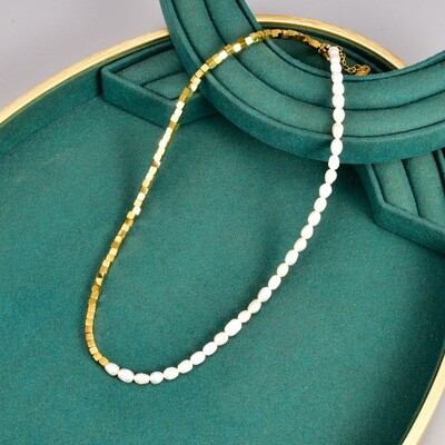 Right Grand Women Fashion 18K Gold Plated Splicing Half Chain Square Beads Irregular Fresh Water Natural Pearl Necklace