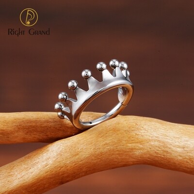 Right Grand ASTM F136 Titanium Princess Crown Hinged Hoop Conch Earring 16G Crown Cartilage Helix Earlobe Piercing Body Jewelry