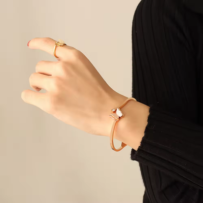 Right Grand Fashion Stainless Steel Frosted Cubic Zirconia Geometric Open Bracelet Women Gold Butterfly Bangle