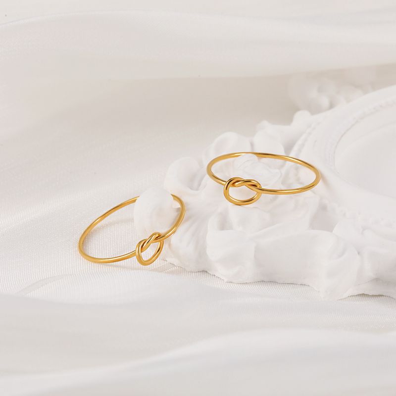 Right Grand Wholesale Minimalist Stainless Steel Non Fade Fine Rings Fashion Jewelry 18K Gold Plated Rope Knot Shaped Rings For Women