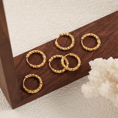 Right Grand Wholesale Hammered Hoop Small Stud Design 18K Gold Filled Stainless Steel Clip Earrings Design Jewelry For Women
