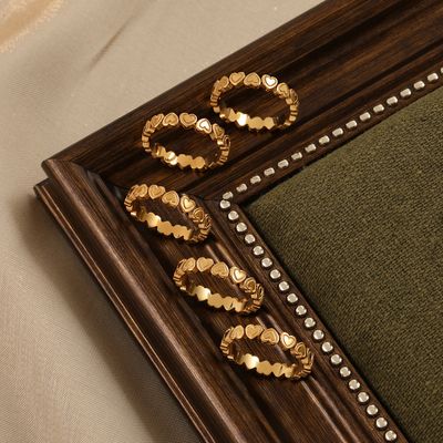 Right Grand Women 18K Gold PVD Band of Hearts Ring Fashion Stainless Steel Jewelry Waterproof Custom Engrave Stackable Band Rings