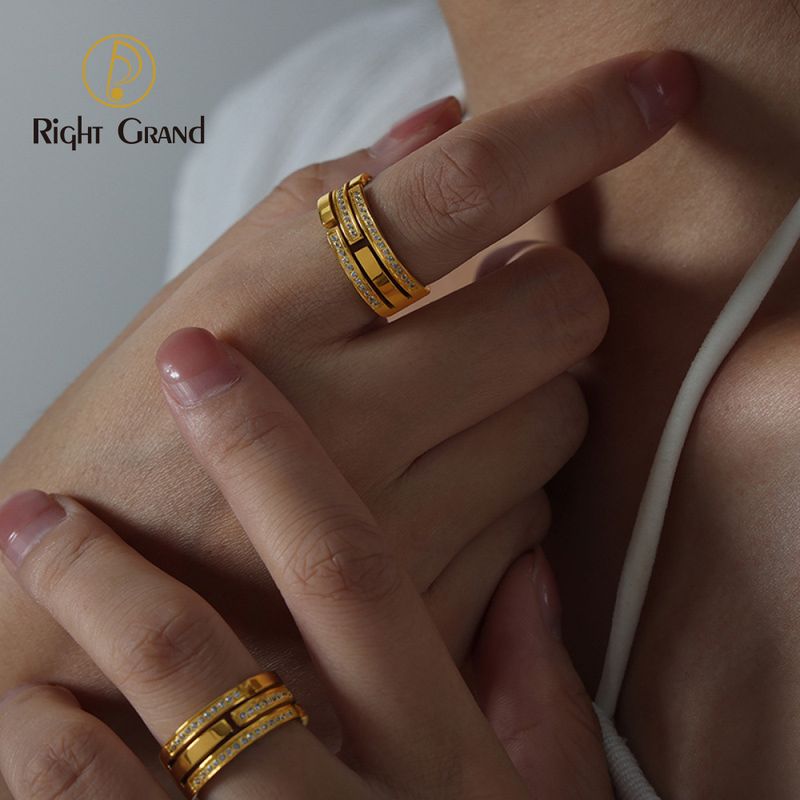 Right Grand Fine Jewelry Lady Triple Layer Stacked Gold Plated Stainless Steel Diamond Cubic Zirconia Ring Women Ring