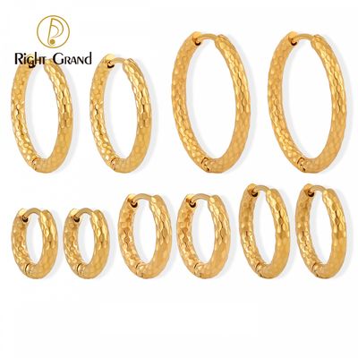 Right Grand Tarnish Free Classic Fashion Stainless Steel Jewelry Gold Plated Mini Huggie Hoop Hammered Earrings