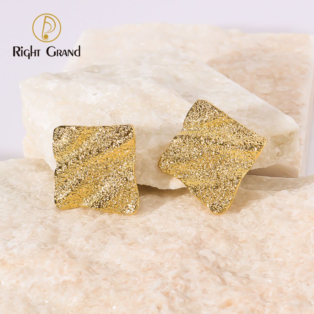 Right Grand Unique Woman Waterproof Chunky Jewelry Square Stripe Textured Frosted 18K Gold Plated Geometric Stud Earrings