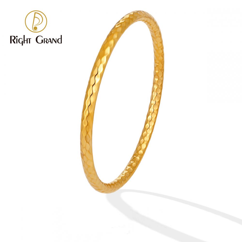 Right Grand New Jewelry 2024 Women Vintage Fashion Gold Plated Stainless Steel Lattice Hammered Ladies Bangles Bracelet