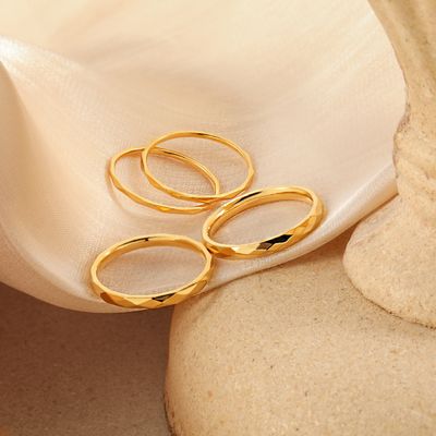 Right Grand Delicate Ladies Simple Jewelry Gold Plated Stainless Steel Multi-Cut Flower Lozenge Fashion Women Finger Ring