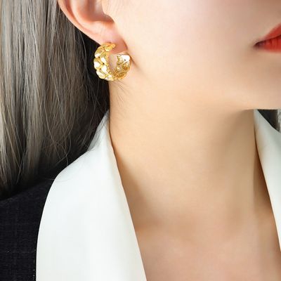 Right Grand Fashion Waterproof Hypoallergenic Jewelry Gift Stainless Steel 18K Gold Plated Casting Mould C Shaped Heart Stud Earrings