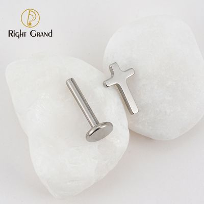 Right Grand ASTM F136 Titanium Internally Threaded Cross Labret Ring