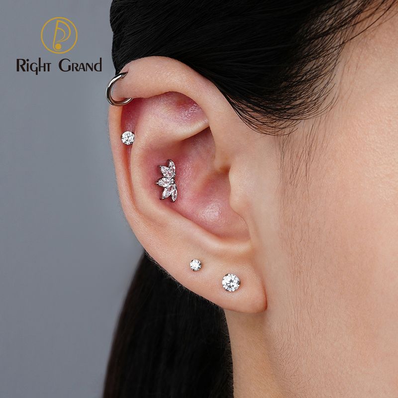 Right Grand ASTM F136 Titanium 16G  Internal Threaded Marquise CZ Flower Flat Back Stud Labret Tragus Helix Cartilage Conch Earring Piercing
