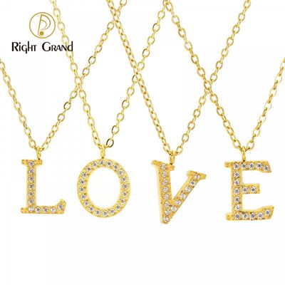 Right Grand Popular Fashion Non Tarnish Jewelry Cubic Zirconia Stainless Steel 18K Gold Plated Custom Initials Letter Necklace