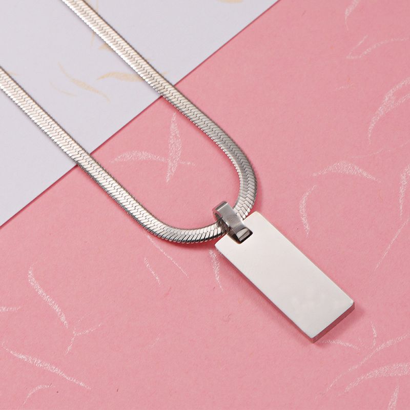 Right Grand Fashion Jewelry Flat Snake Chain Stainless Steel Rectangle Engrave Blank Pendant Logo Name Plate Custom Necklace