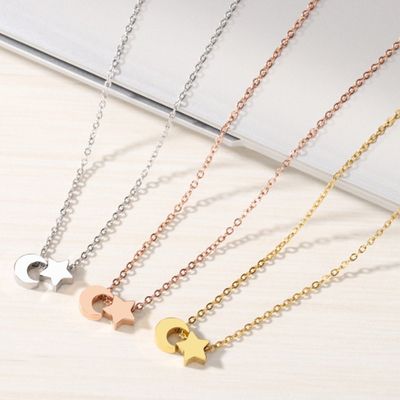 Right Grand Fashion Jewelry Stainless Steel Gold Plating Choker Hollow Out Star Moon Charm Pendant Necklace