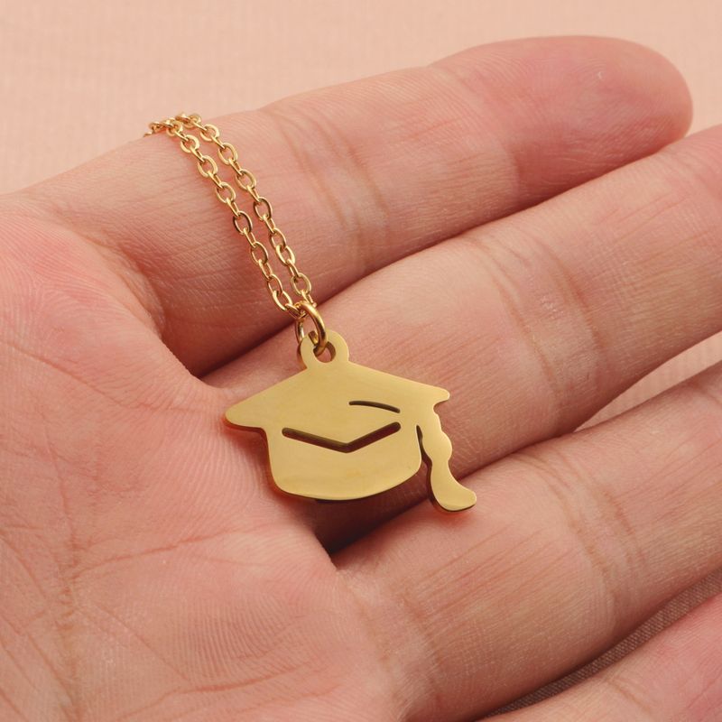 Right Grand Fashion Jewelry Trendy College Doctoral Hat Pendant Friend Gifts Stainless Steel Gold Plated Graduation Necklace