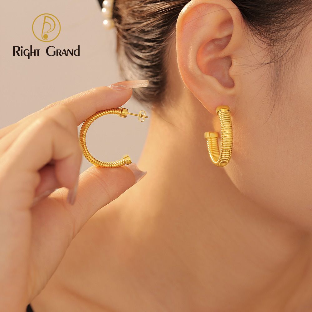 Right Grand Fashion Non Tarnish Pvd Gold Plated Jewelry Hypoallergenic Thick Elastic C Shape Stainless Steel Chunky Hoop Earrings