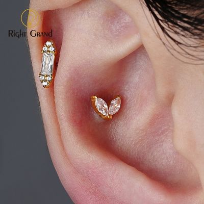 Right Grand ASTM F136 Titanium Internal Thread Tiny Double Marquise CZ Labret Stud Earring 16G Heart CZ Cartilage Helix Tragus Conch Piercing