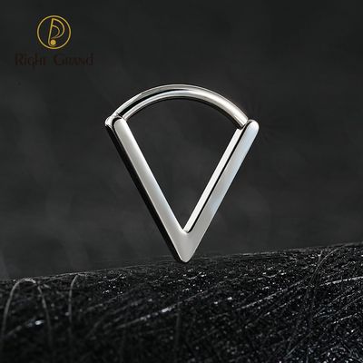 Right Grand ASTM F136 Titanium Triangle Huggie Hoop Earring 16G Simple Geometric V-Shaped Septum Nose Clicker Ring