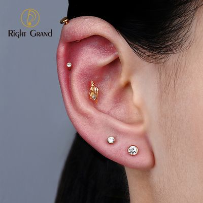 Right Grand ASTM F136 Titanium 16G Internal Thread Sea Conch Shell Cartilage Earring Helix Stud Tragus Labret Piercing Ocean Jewelry