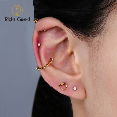 Right Grand ASTM F136 Titanium 16G Internal Thread Tiny Hollow Heart Flat Back Stud Gothic Cartilage Tragus Helix Stud Earring Labret Piercing