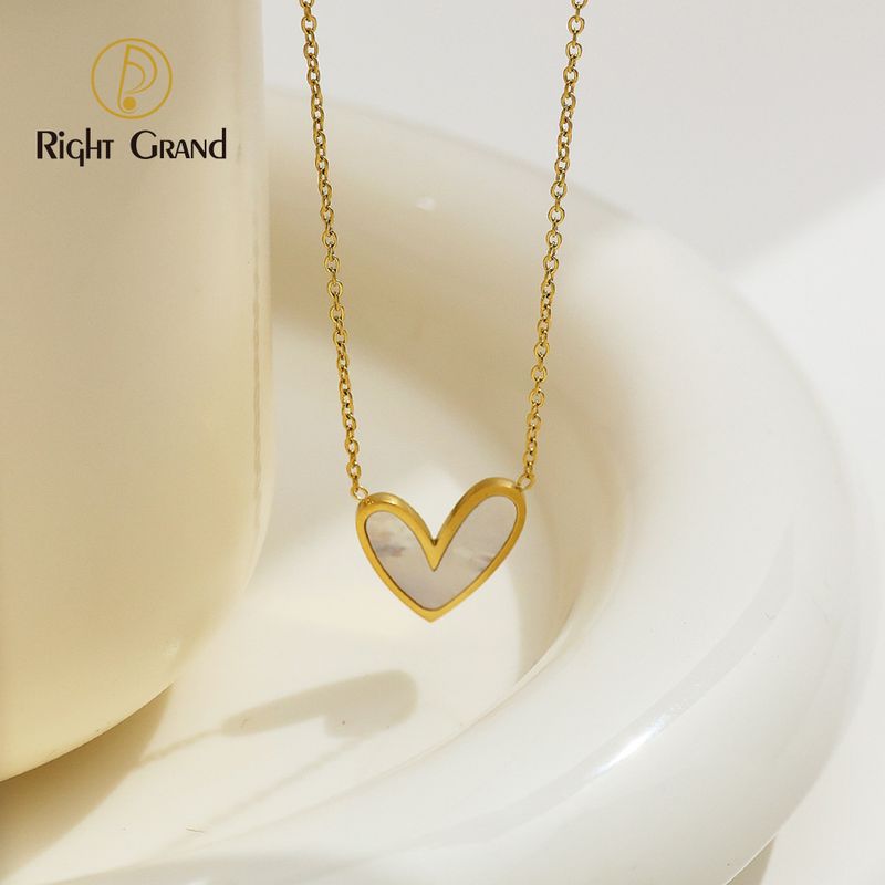 Right Grand Jewelry Waterproof Dainty Cute 18k Gold Plated Stainless Steel Shell Heart Pendant Necklace