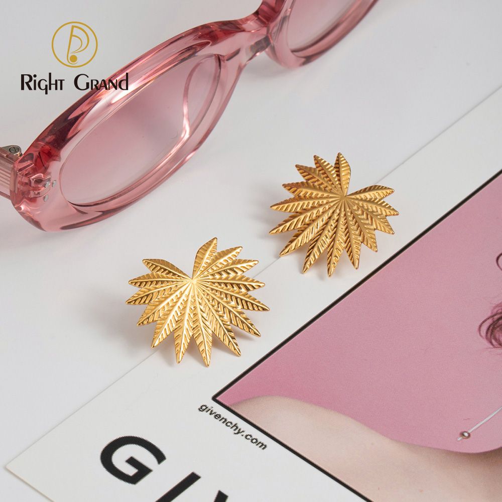 Right Grand Fashion Jewelry Stainless Steel 18K Gold Plated Dainty Hammer Love Heart Stud Earrings