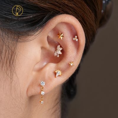Right Grand ASTM F136 Titanium 16G Internal Thread Triple CZ Dangle Chain Labret Stud Waterdrop Tragus Cartilage Earring Flatback Helix Piercing