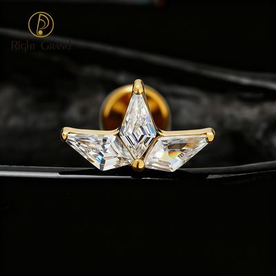 Right Grand ASTM F136 Titanium Internal Thread Triple Kite Cubic Zirconia Flat Back Stud Earring 16G Helix Tragus Cartilage Lip Piercing