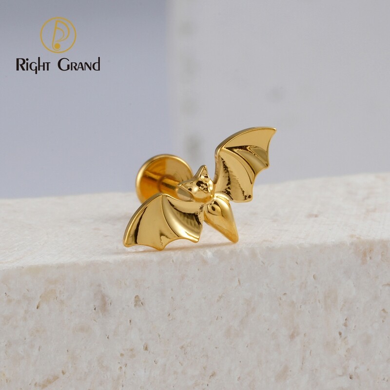 Right Grand ASTM F136 Titanium Internal Thread Bat Earrings Piercing Gothic Vampire Animal Stud Tragus Helix Cartilage Earring