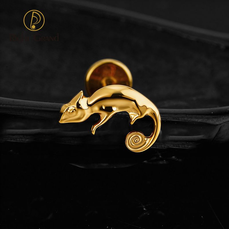 Right Grand ASTM F136 Titanium Internal Thread Lizard Labret Ring 16G Flat Back Cartilage Stud Earring Conch Helix Lip Piercing Jewelry