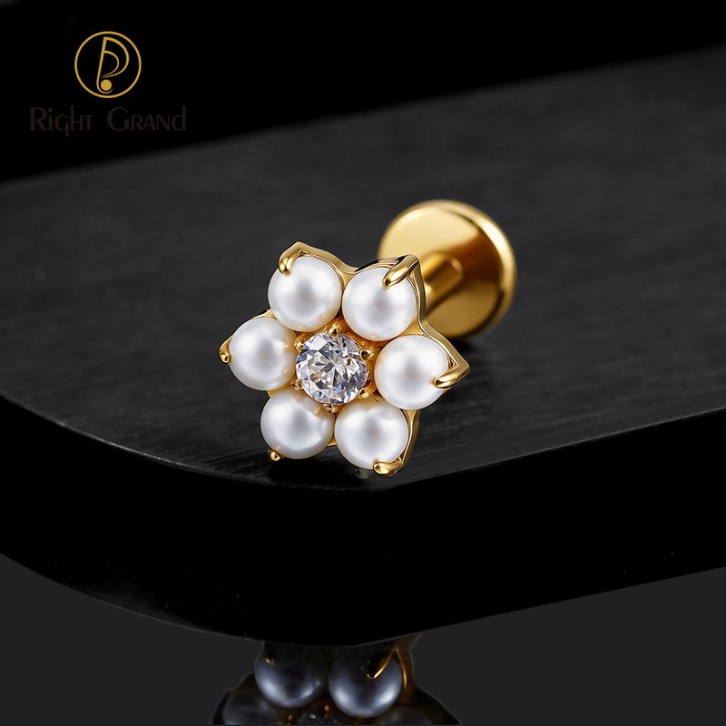 Right Grand Titanium Internal Thread Tiny Pearl CZ Flower Labret Ring 16G Flat Back Cartilage Stud Earring Conch Helix Lip Piercing Jewelry