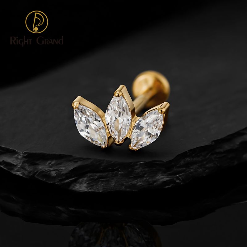 Right Grand Titanium 16G/18G Threadless Push Pin Triple Marquise CZ Stud Earring 16G Trinity Lotus Opal Cluster Cartilage Helix Tragus Piercing