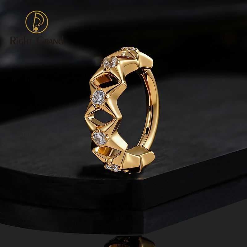 Right Grand Titanium 16G CZ Four-pointed Star Hinged Clicker Segment Hoop Ring Daith Earring Septem Nose Piercing